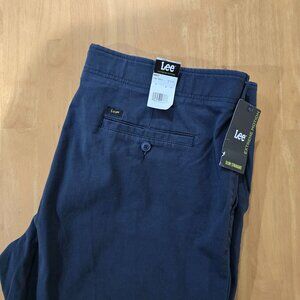 Lee Men's Extreme Motion Slim Straight Flat Front Chino Pants‎ Navy Sz 42x30 NWT